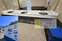 Ba&ntilde;o p&uacute;blico minimalista y moderno